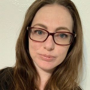 Meet your Posher, Jenise